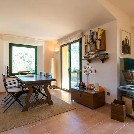 Sleeps 8 Pool *