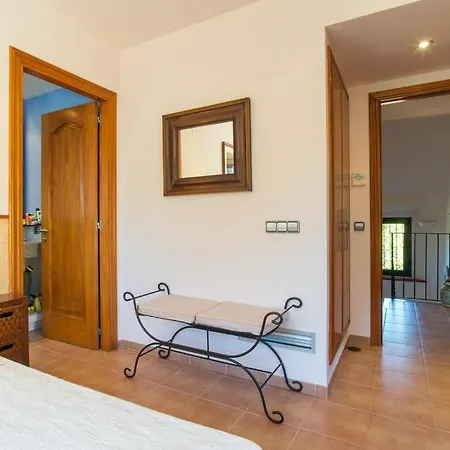 Holiday home Sleeps 8 Pool *